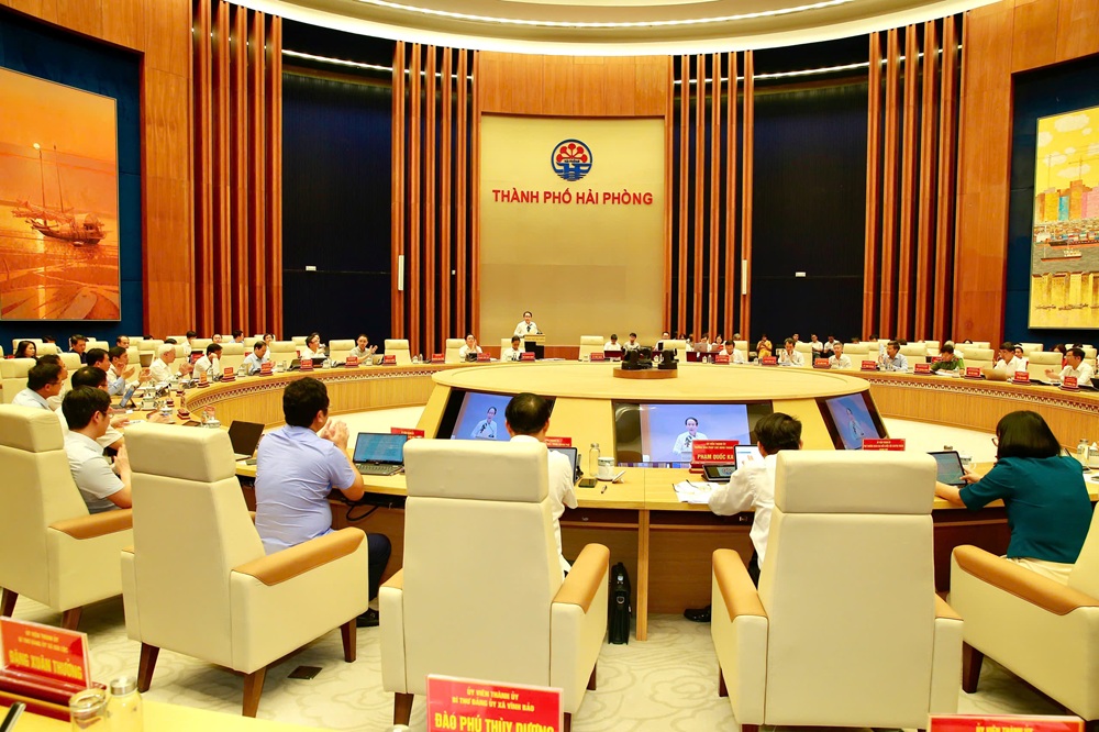Quang cảnh Hội nghị Thành ủy Hải Phòng lần thứ nhất, nhiệm kỳ 2025 – 2030 diễn ra chiều nay (9/10)