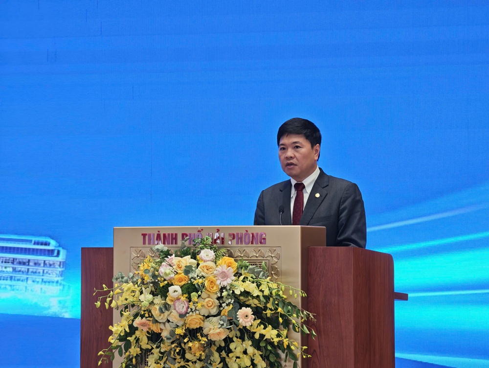 Ông Hoàng Minh Cường, Phó chủ tịch UBND TP. Hải Phòng phát biểu khai mạc Diễn đàn và Hội thảo