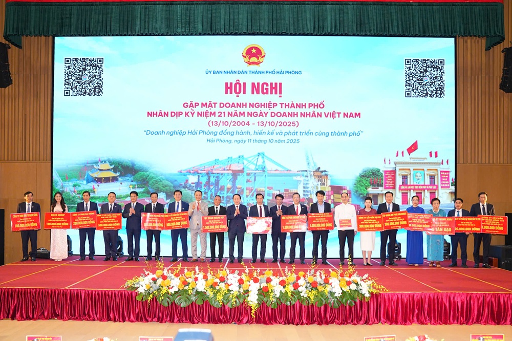 doanh nghiệp Hải Phòng ủng hộ đồng bào khắc phục bão lũ tại Hội nghị là 11,569 tỷ đồng