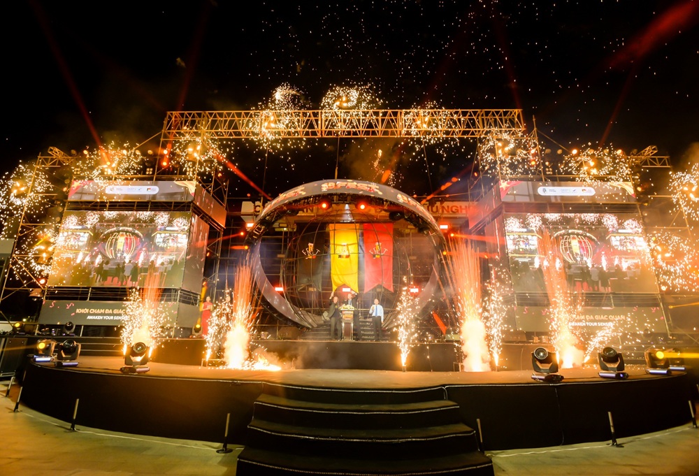 Sân khấu B.Fest năm 2024. Ảnh: DEEP C