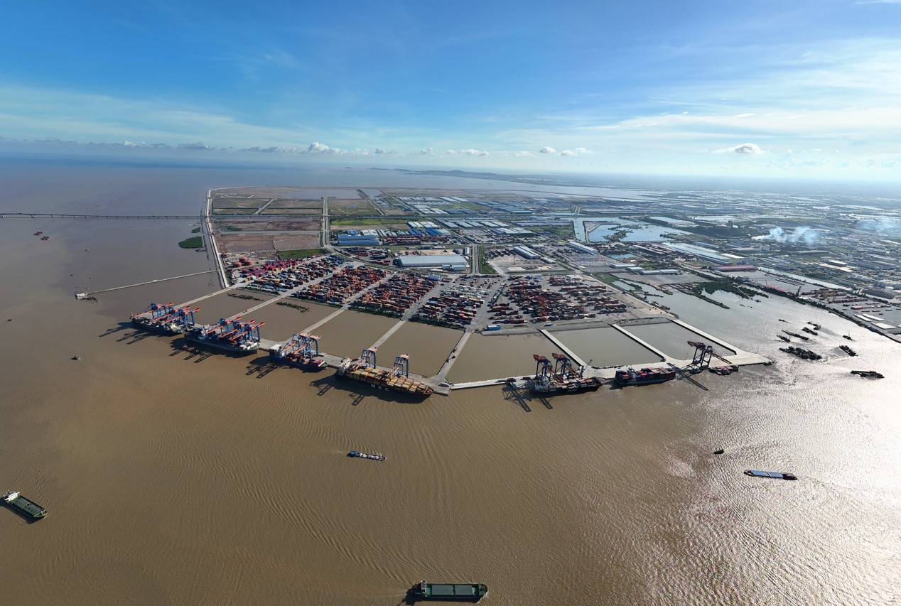 Cảng quốc tế nội khu Nam Đình Vũ