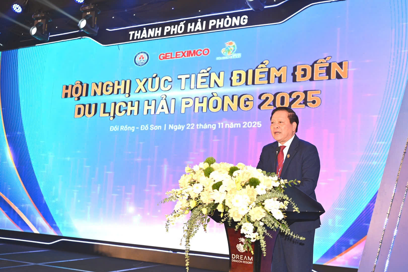 Ông Mai Xuân Thắng, Chủ tịch Hiệp hội Du lịch TP. Hải Phòng phát biểu khai mạc Hội nghị