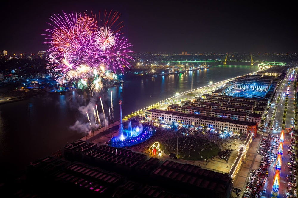 Kh&aacute;ch du lịch đến với đảo Vũ Y&ecirc;n trong những ng&agrave;y đầu năm 2026