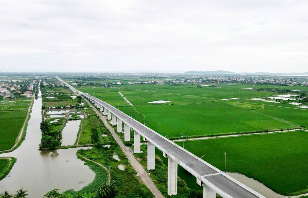 Việc tuyến đường kết nối với cao tốc CT 08 gi&uacute;p ph&aacute;t huy hiệu quả đầu tư, tăng kết nối giao th&ocirc;ng li&ecirc;n v&ugrave;ng