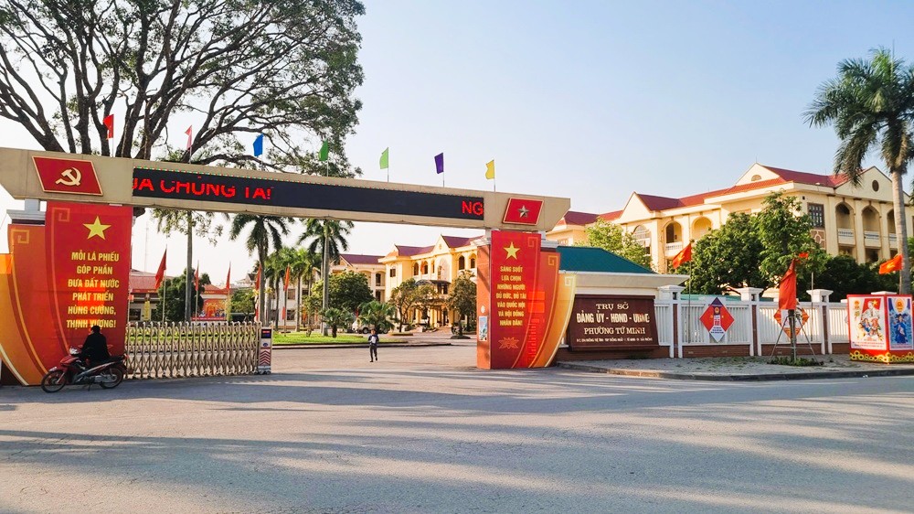 Điểm bầu cử tại phường Tứ Minh