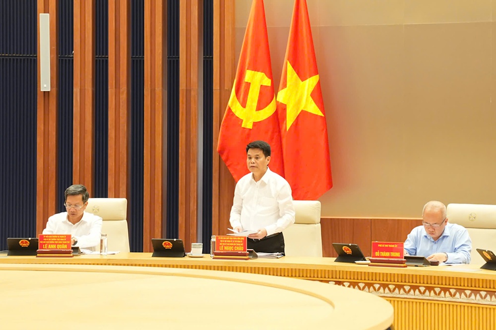 &ocirc;ng L&ecirc; Ngọc Ch&acirc;u, Ủy vi&ecirc;n Trung ương Đảng, Ph&oacute; B&iacute; thư Th&agrave;nh ủy, Chủ tịch UBND TP. Hải Ph&ograve;ng ph&aacute;t biểu kết luận