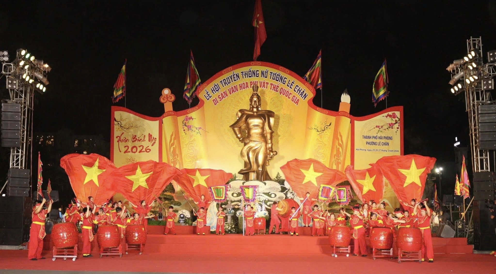 Một tiết mục của c&ocirc; v&agrave; tr&ograve; trường Tiểu học Nguyễn Văn Tố tại Lễ hội Nữ tướng L&ecirc; Ch&acirc;n năm 2026 vừa diễn ra