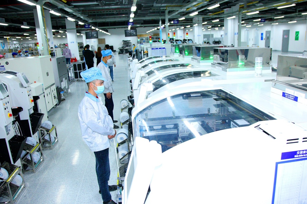 D&acirc;y chuyền sản xuất thiết bị điện tử của C&ocirc;ng ty TNHH Pegatron Việt Nam, Đ&agrave;i Loan (Trung Quốc) tại Tổ hợp khu c&ocirc;ng nghiệp DEEP C Hải Ph&ograve;ng