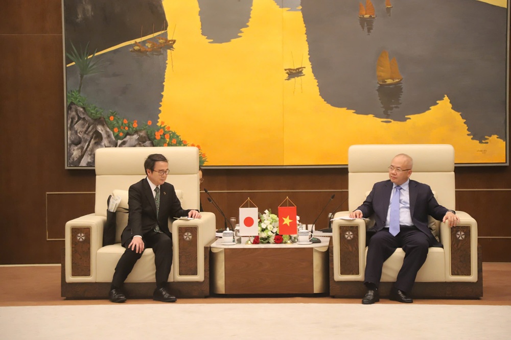 Quang cảnh buổi tiếp v&agrave; l&agrave;m việc