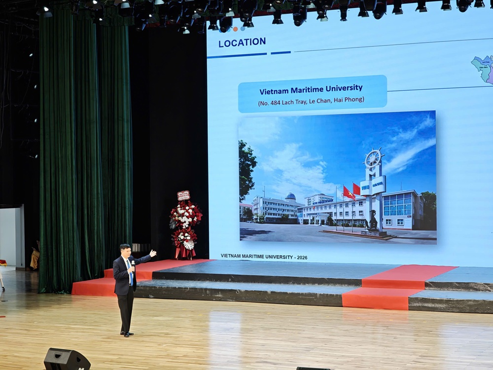 &Ocirc;ng Phạm Văn Thuần, Ph&oacute; Hiệu trưởng Trường Đại học H&agrave;ng Hải Việt Nam