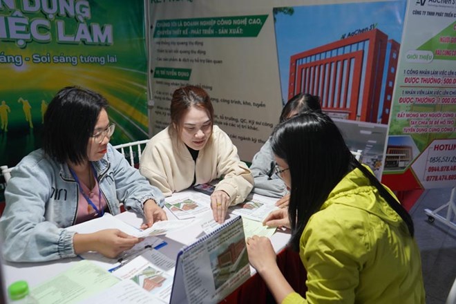 Trong th&aacute;ng 4/2026, nhu cầu tuyển dụng của c&aacute;c doanh nghiệp trong c&aacute;c KCN, KKT tại Hải Ph&ograve;ng đ&atilde; l&ecirc;n tới tr&ecirc;n 35.000 lao động