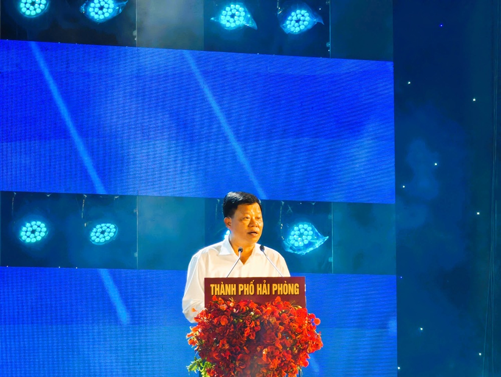 &Ocirc;ng L&ecirc; Trung Ki&ecirc;n, Ph&oacute; chủ tịch UBND TP. Hải Ph&ograve;ng ph&aacute;t biểu khai mạc