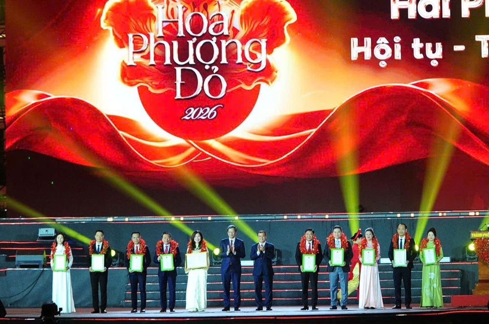 Lễ c&ocirc;ng bố v&agrave; vinh danh c&aacute;c cơ sở du lịch ti&ecirc;u biểu, xuất sắc đạt Ti&ecirc;u ch&iacute; du lịch Xanh th&agrave;nh phố Hải Ph&ograve;ng