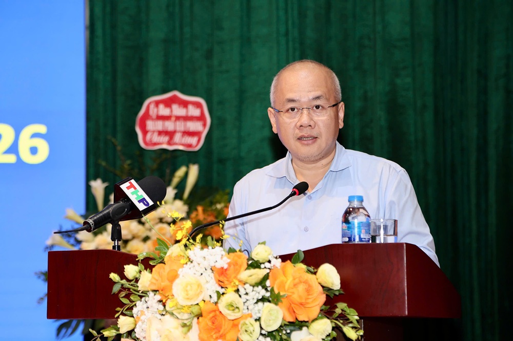 &Ocirc;ng Đỗ Th&agrave;nh Trung, Chủ tịch UBND TP. Hải Ph&ograve;ng ph&aacute;t biểu chỉ đạo tại Hội nghị