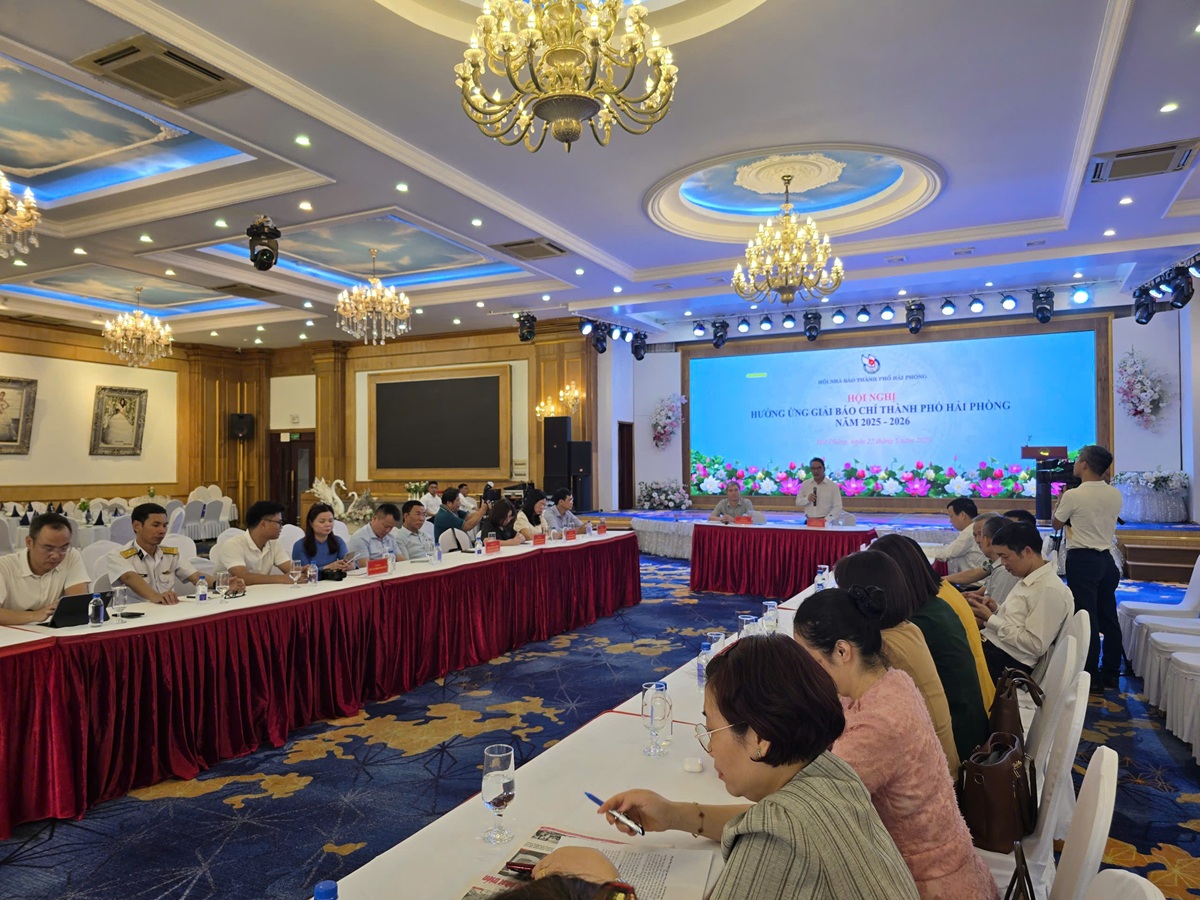 Quang cảnh Hội nghị hưởng ứng Giải B&aacute;o ch&iacute; th&agrave;nh phố Hải Ph&ograve;ng năm 2025 - 2026