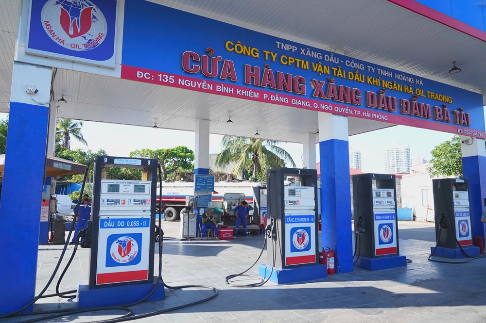 Đến nay, 100% thương nh&acirc;n đầu mối  v&agrave; thương nh&acirc;n ph&acirc;n phối tr&ecirc;n địa b&agrave;n đ&atilde; triển khai kinh doanh xăng E10 RON95