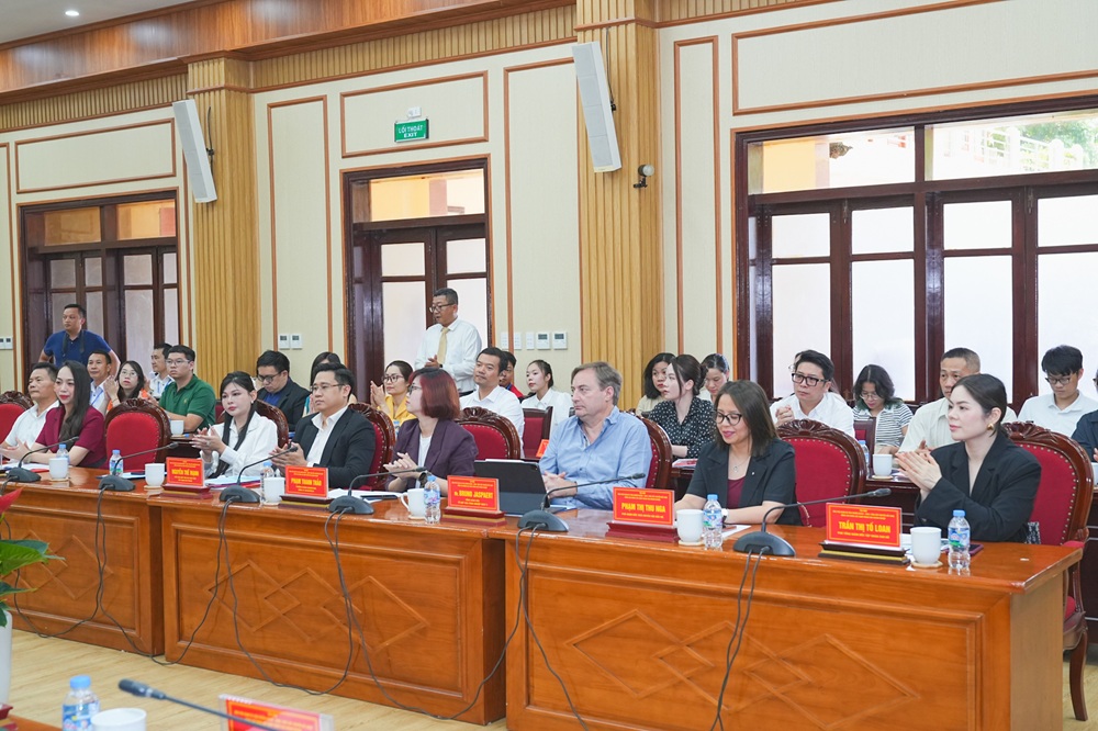 C&aacute;c doanh nghiệp tham dự chương tr&igrave;nh Tọa đ&agrave;m