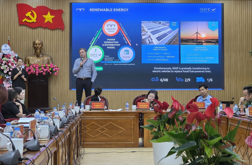 &Ocirc;ng Bruno Jaspaert, Gi&aacute;m đốc điều h&agrave;nh Khu c&ocirc;ng nghiệp DEEP C