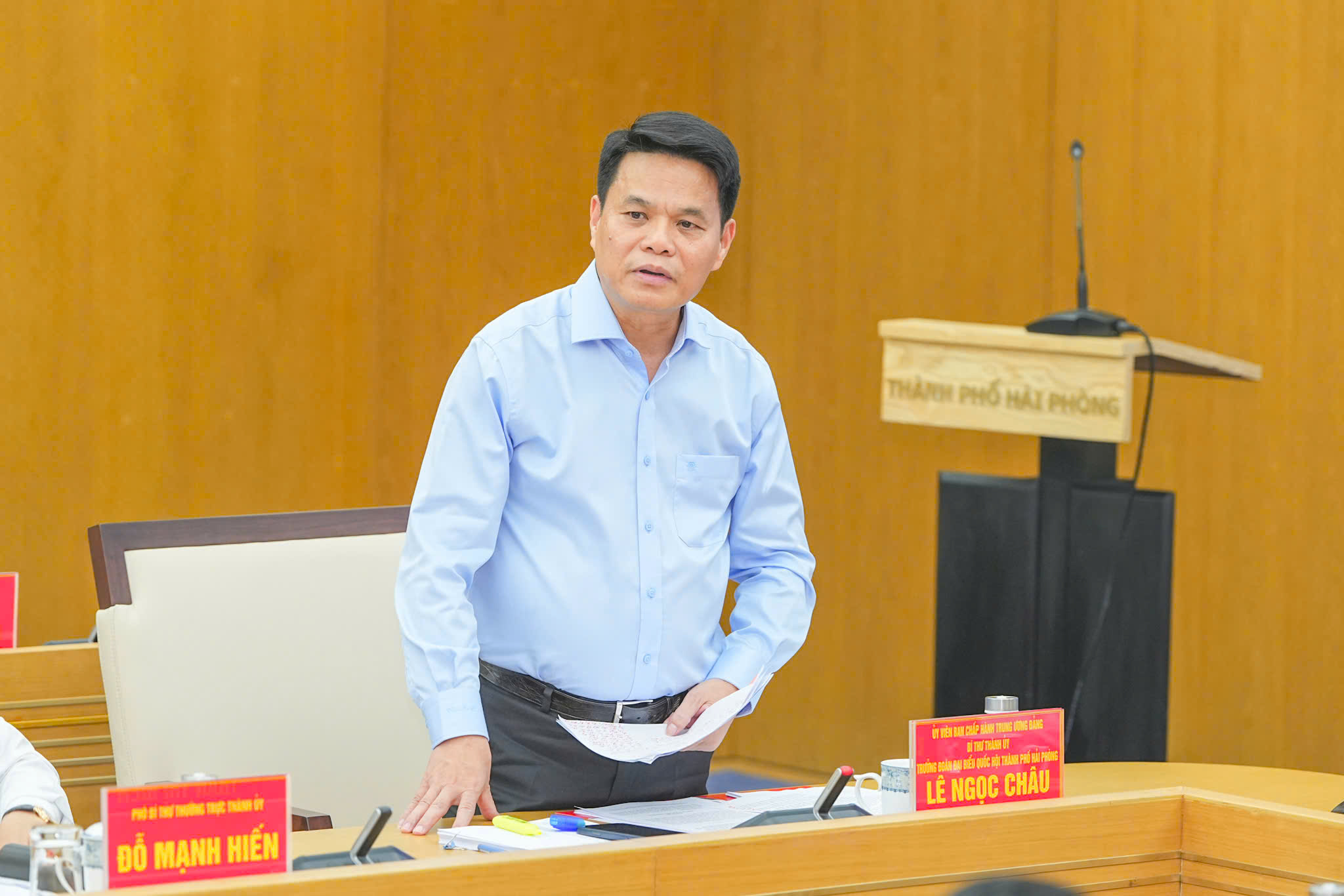 Ông Lê Ngọc Châu, Bí thư Thành ủy Hải Phòng phát biểu tiếp thu đầy đủ các ý kiến chỉ đạo của Thủ tướng Chính phủ