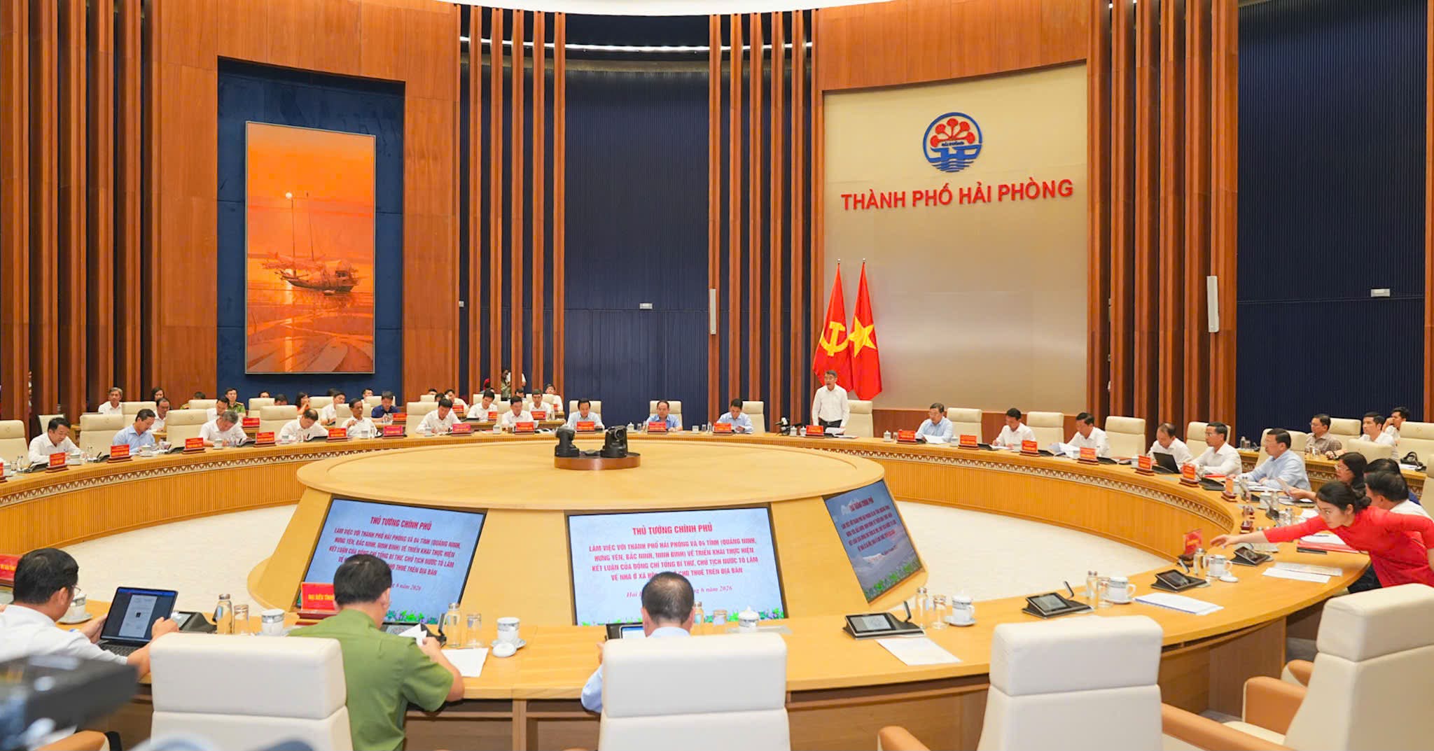 Quang cảnh cuộc l&agrave;m việc