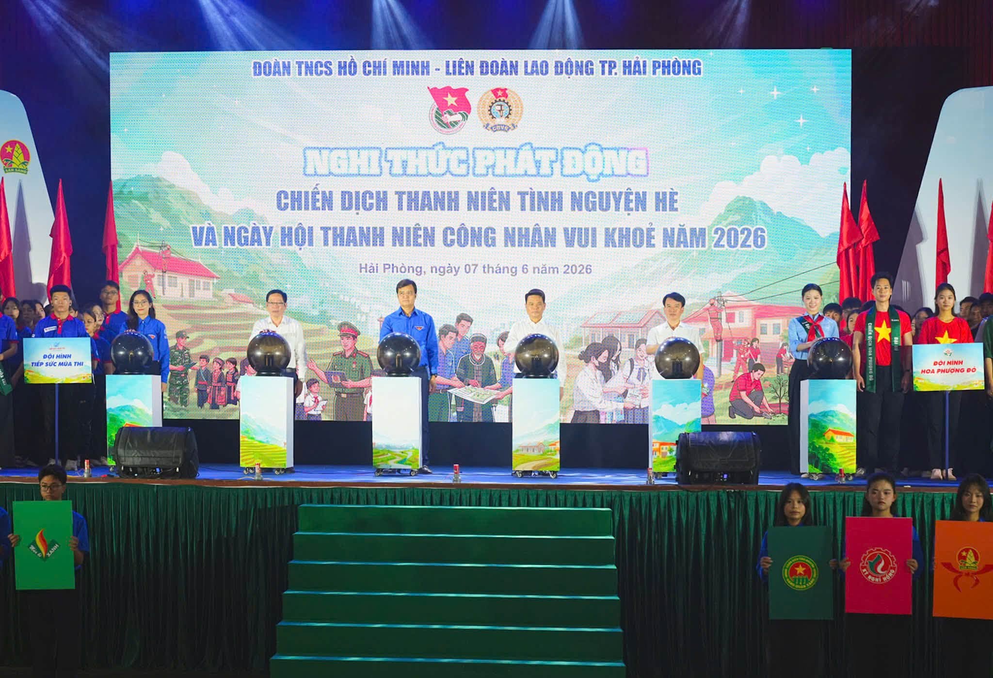 Nghi thức ph&aacute;t động Chiến dịch thanh ni&ecirc;n t&igrave;nh nguyện h&egrave; v&agrave; Ng&agrave;y hội thanh ni&ecirc;n c&ocirc;ng nh&acirc;n vui khoẻ năm 2026.
