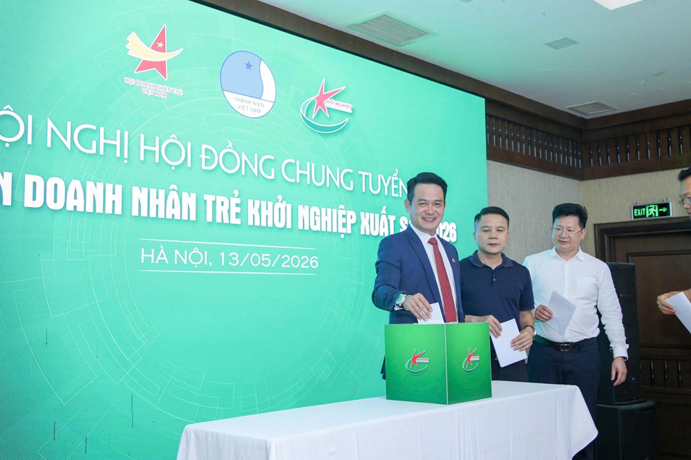 Hội đồng Chung tuyển bỏ phiếu chọn Top 10 doanh nh&acirc;n trẻ khởi nghiệp xuất sắc