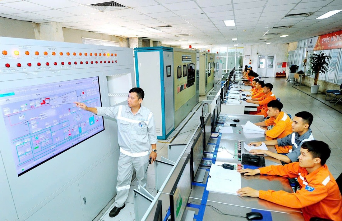 chuyển đổi số được đưa vào trong các doanh nghiệp, nhà máy nhằm nâng cao hiệu quả sản xuất và tiện ích trong hoạt động Công đoàn. Ảnh: Thành Chung