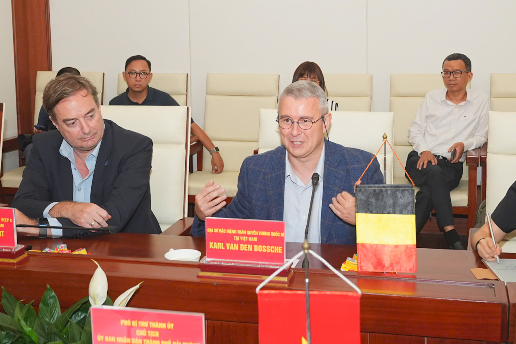 Đại sứ Đặc mệnh toàn quyền Vương quốc Bỉ tại Việt Nam Karl Van Den Bossche