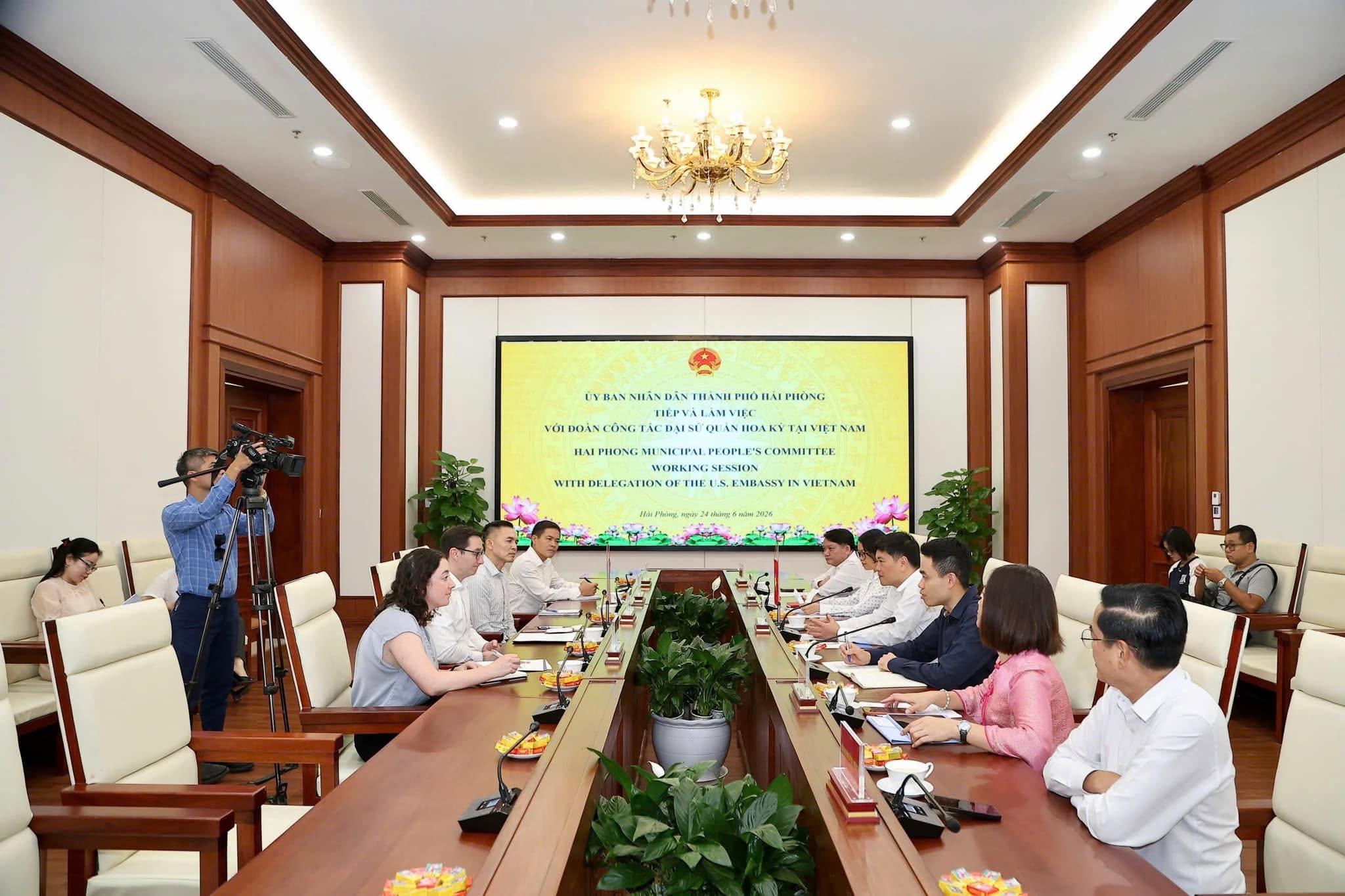 Hải Ph&ograve;ng sẵn s&agrave;ng tạo mọi điều kiện thuận lợi cho c&aacute;c doanh nghiệp Hoa Kỳ đến hợp t&aacute;c đầu tư