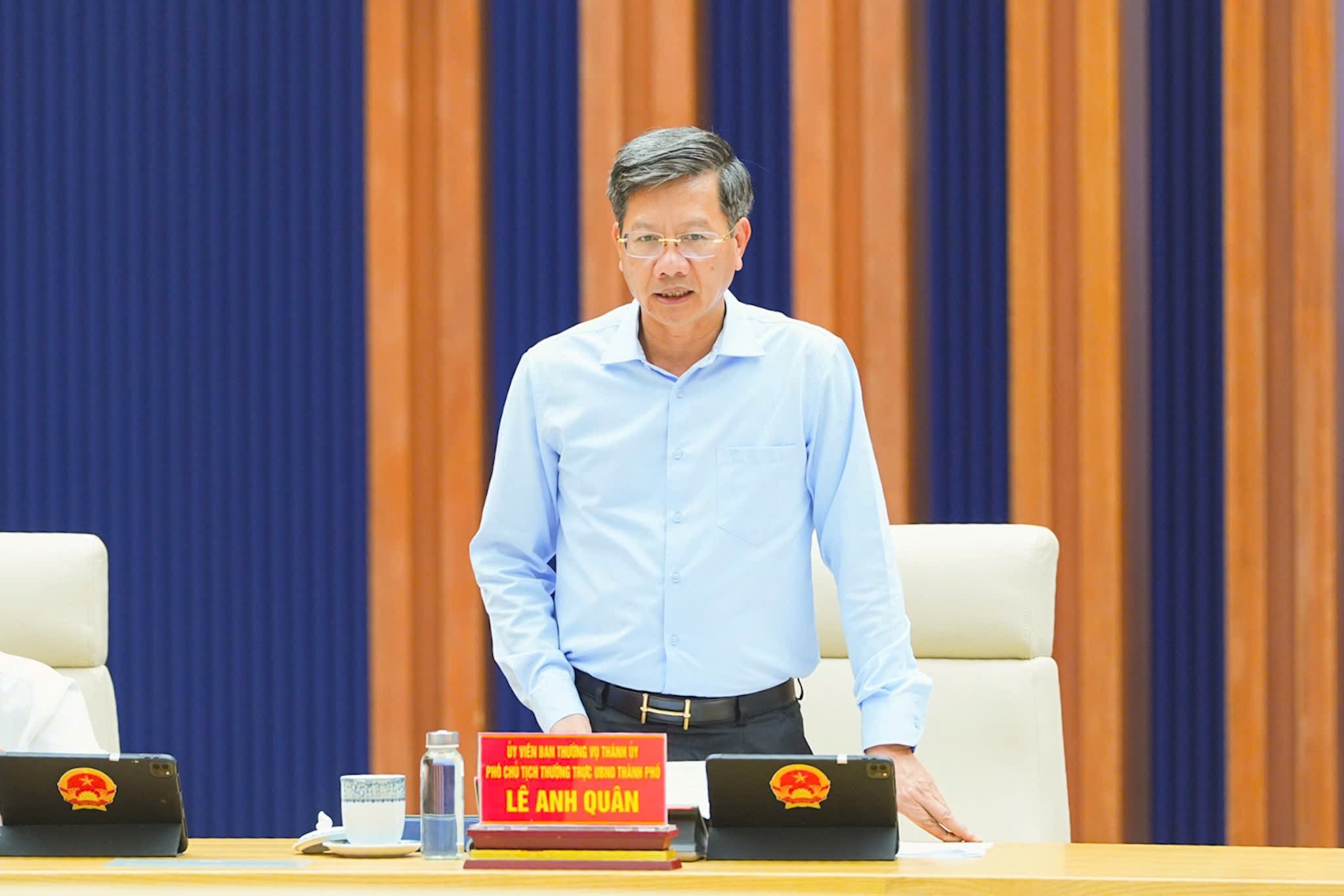 &Ocirc;ng L&ecirc; Anh Qu&acirc;n, Ph&oacute; chủ tịch Thường trực UBND TP. Hải Ph&ograve;ng điều h&agrave;nh phần thảo luận