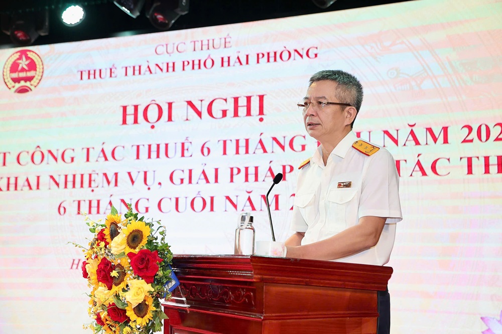 &Ocirc;ng Mai Xu&acirc;n Th&agrave;nh, Cục trưởng Cục Thuế ph&aacute;t biểu chỉ đạo, giao c&aacute;c nhiệm vụ cốt l&otilde;i cho chặng đường cuối năm của Thuế th&agrave;nh phố Hải Ph&ograve;ng