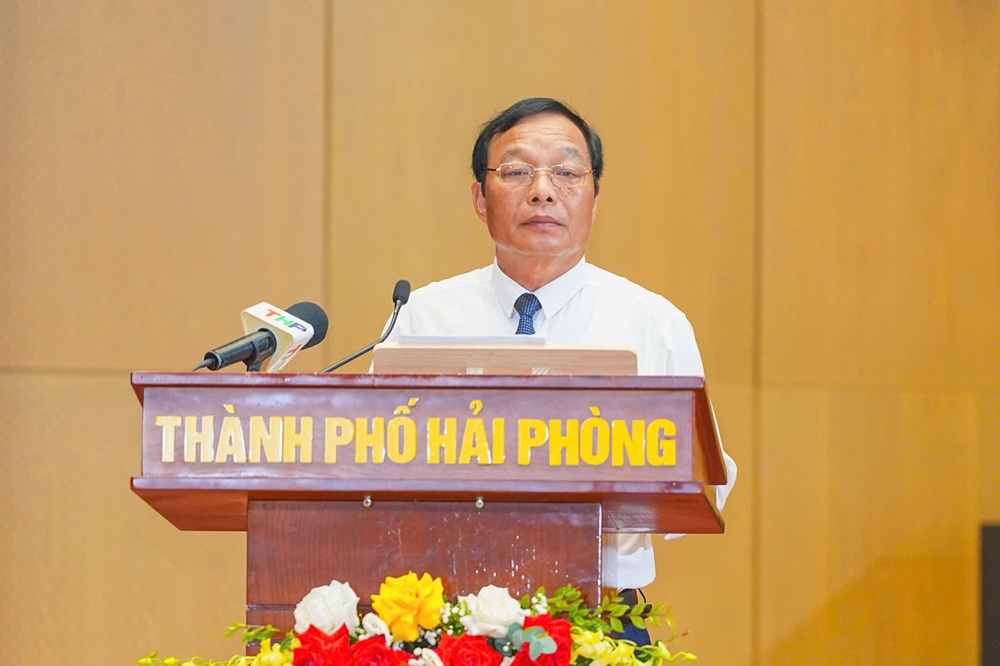 Ông Lê Văn Hiệu, Chủ tịch HĐND TP. Hải Phòng phát biểu khai mạc Kỳ họp.