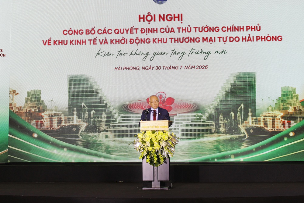 &Ocirc;ng Đỗ Th&agrave;nh Trung, Chủ tịch UBND TP. Hải Ph&ograve;ng ph&aacute;t biểu bế mạc Hội nghị. Ảnh: Thanh Sơn