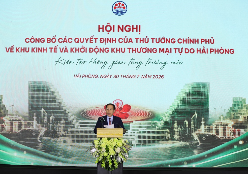 Ph&oacute; thủ tướng Ch&iacute;nh phủ L&ecirc; Tiến Ch&acirc;u ph&aacute;t biểu chỉ đạo tại Hội nghị