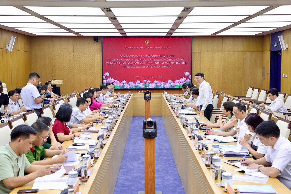 Đoàn công tác liên ngành Trung ương làm việc với thành phố Hải Phòng về Đề án phân loại đơn vị hành chính cấp xã loại đặc biệt. Ảnh: Việt Cường