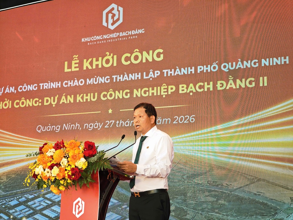 &Ocirc;ng Nguyễn Dũng Tiến, Chủ tịch HĐQT C&ocirc;ng ty cổ phần KCN Bạch Đằng II ph&aacute;t biểu tại lễ khởi c&ocirc;ng. Ảnh: Thanh Sơn