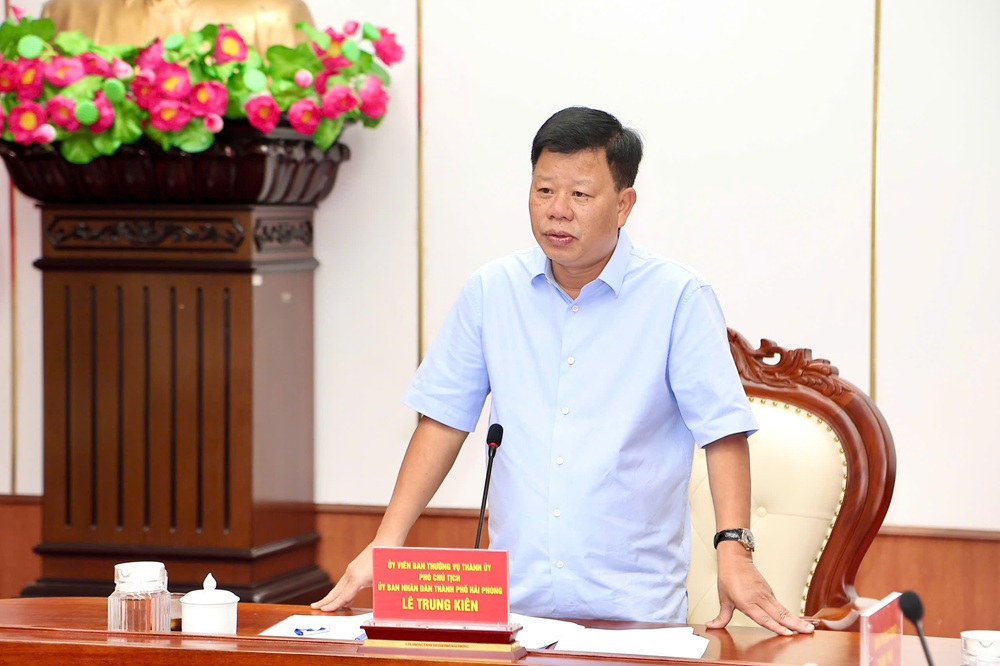Ông Lê Trung Kiên, Phó chủ tịch UBND TP. Hải Phòng yêu cầu toàn bộ các sở ngành, địa phương phải chuyển dịch mạnh mẽ tư duy từ quản lý nhà nước sang phục vụ doanh nghiệp