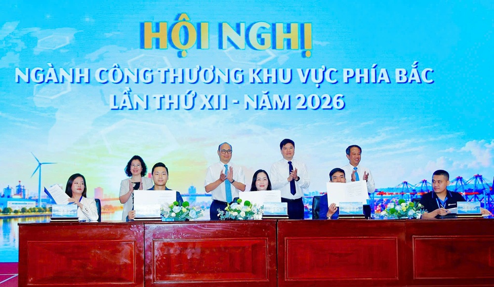 Sở C&ocirc;ng Thương Hải Ph&ograve;ng k&yacute; kết bi&ecirc;n bản hợp t&aacute;c với c&aacute;c đơn vị nhằm th&uacute;c đẩy ph&aacute;t triển thương mại điện tử tr&ecirc;n địa b&agrave;n Th&agrave;nh phố