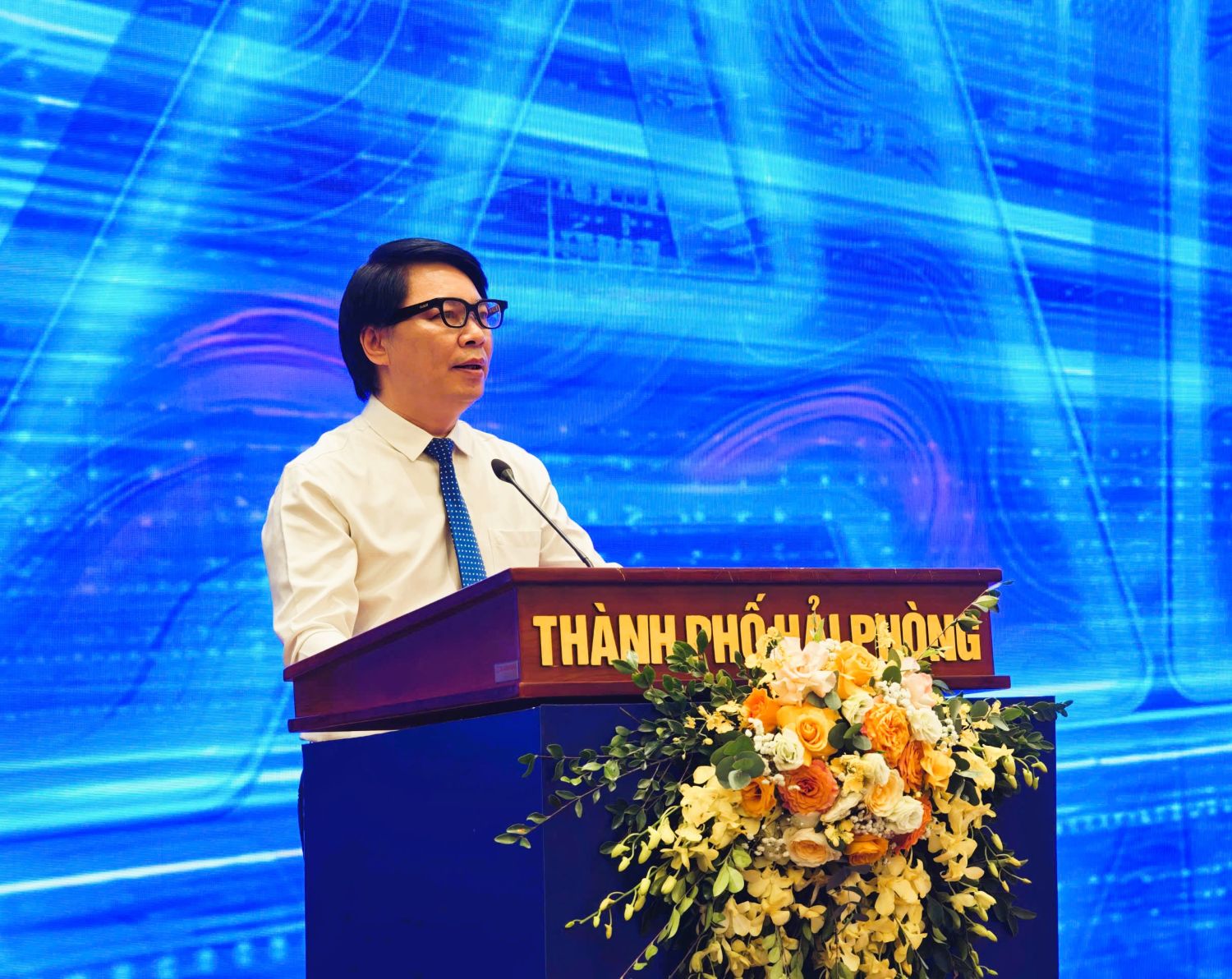&Ocirc;ng Nguyễn Cao Thắng, Gi&aacute;m đốc Sở khoa học v&agrave; c&ocirc;ng nghệ Hải Ph&ograve;ng ph&aacute;t biểu tại Diễn đ&agrave;n