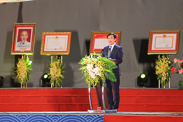 Ông Nguyễn Tường Văn, Chủ tịch UBND tỉnh Quảng Ninh đề ra 6 nhiệm vụ trọng tâm cho thị xẫ Quảng Yên.