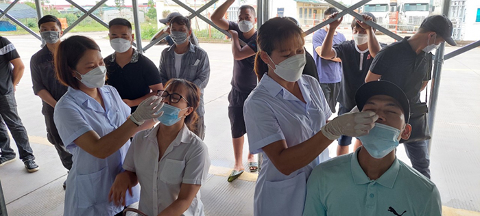 Toàn bộ người vào khu vực Lối mở cầu phao tạm Km3+4 Hải Yên đều phải test nhanh Covid-19, đảm bảo thực hiện 