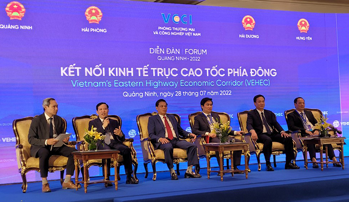 Diễn đàn Kết nối kinh tế trục cao tốc phía Đông