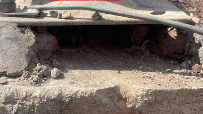 Kẻ trộm đào cả chân cột điện để cắt dây điệnnhà thầu đã thực hiện gia cố, đổ bê tông các vị trí chân cột
