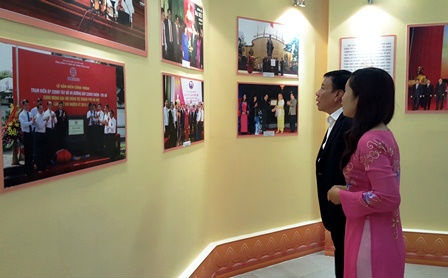 Triển lãm trưng bày 80 bức ảnh là những mốc son lịch sử của TP. Hà Nội