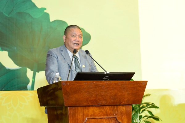 Ông Lê Phước Vũ, Chủ tịch Tập đoàn Hoa Sen phát biểu tại Đại hội cổ đông