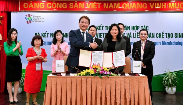 Vietcombank ký thỏa thuận hợp tác với SMF