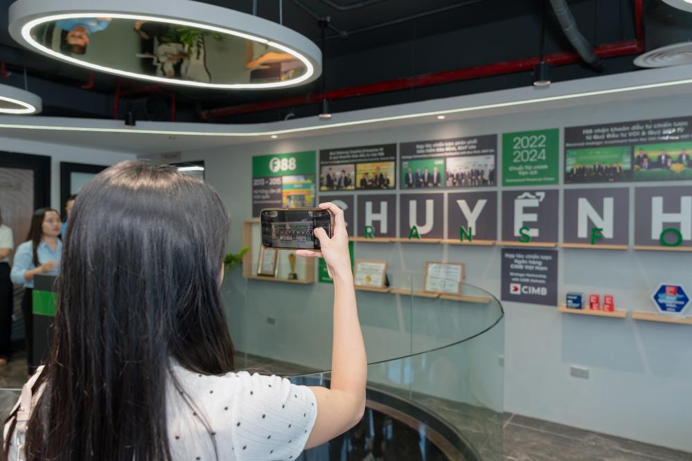  Văn hoá doanh nghiệp và chiến lược phát triển con người của F88 nhấn mạnh vào sự Chuyển hóa – chuyển hóa để trở thành “phiên bản tốt hơn của chính mình”