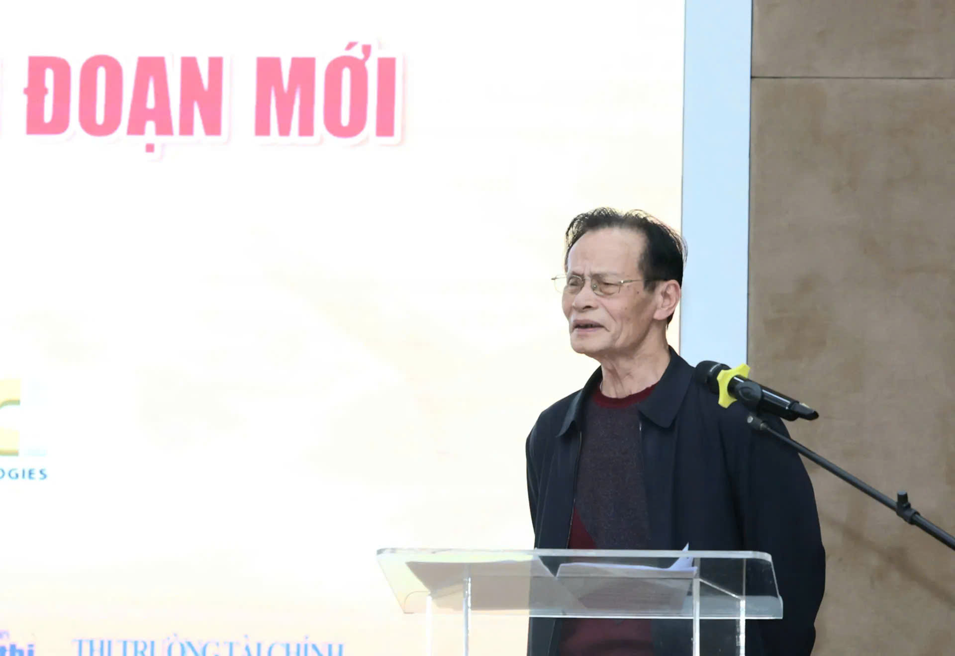 TS. Lê Xuân Nghĩa