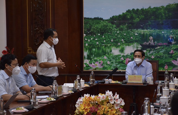 23 Thủ tướng Phạm Minh Chính kiểm tra công tác phòng chống dịch tại KCN Thuận Đạo mới nhất