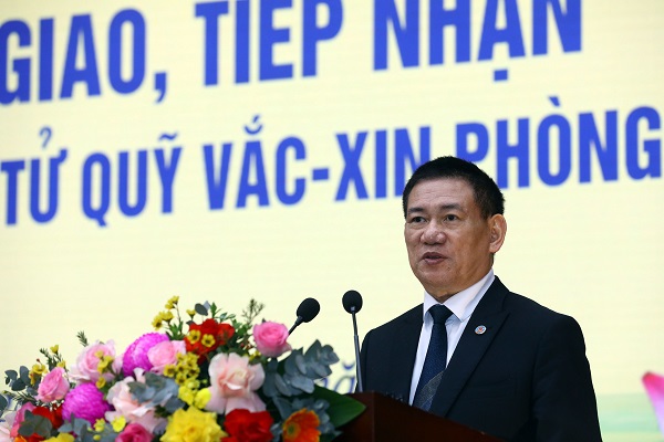 Bộ trưởng Bộ tài chính Hồ Đức Phớc phát biểu tại lễ bàn giao.